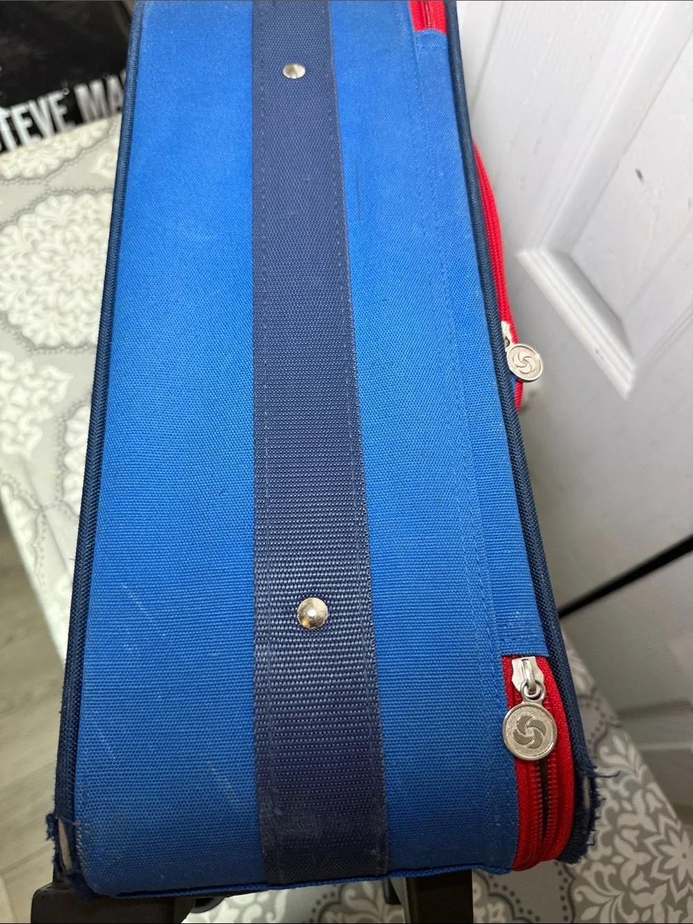 Vintage Samsonite Kids Rainbow Carry On Luggage 16